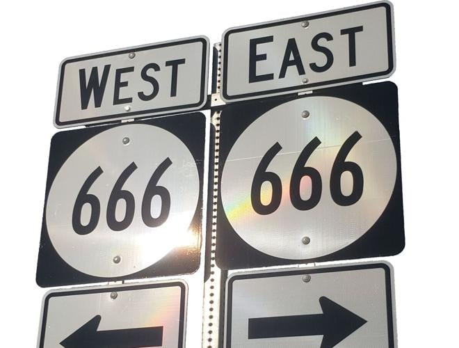 666RoadSign.psd